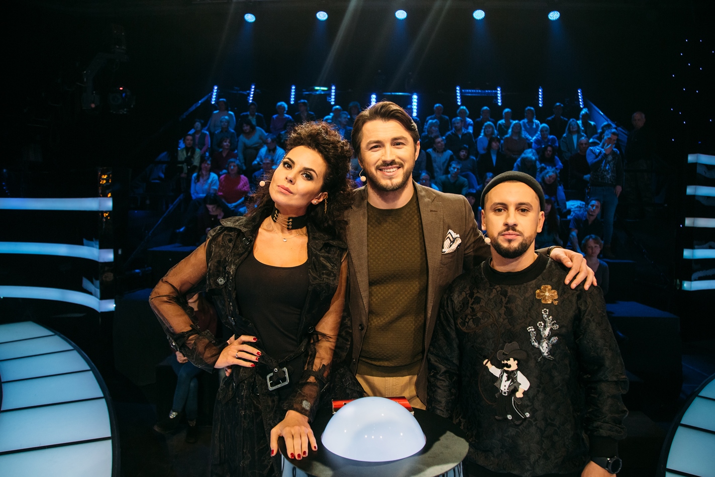 Дима Монатик продегустировал собачий корм